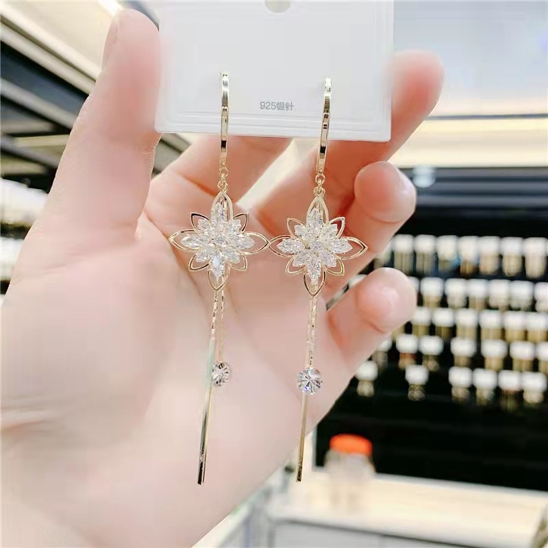 Sterling Silver Needle Earrings Elegant High Sense Long Tassel Internet Celebrity All-Match Face Slimming Earrings 2022 New Hot Sale