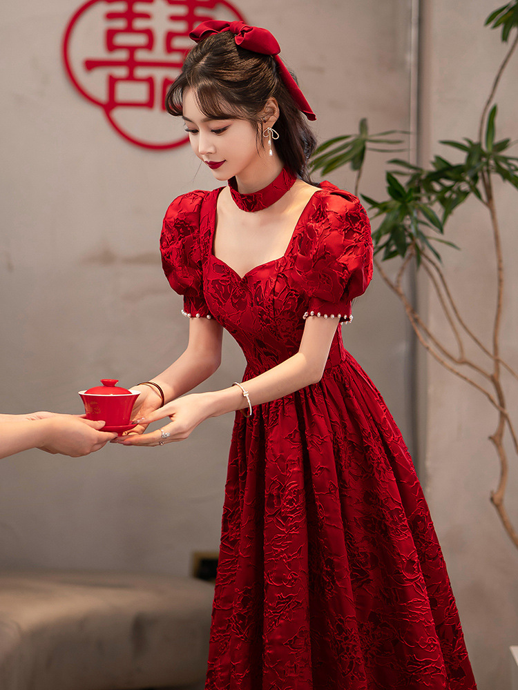 法式敬酒服新娘2022新款夏季订婚结婚酒红色晚礼服女小个子回门服