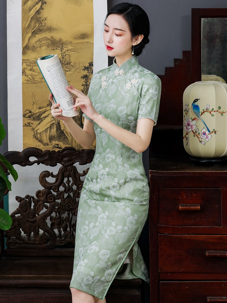 青绿色旗袍学生古典简约贵气感年轻小清新2022年新款初恋新式旗袍