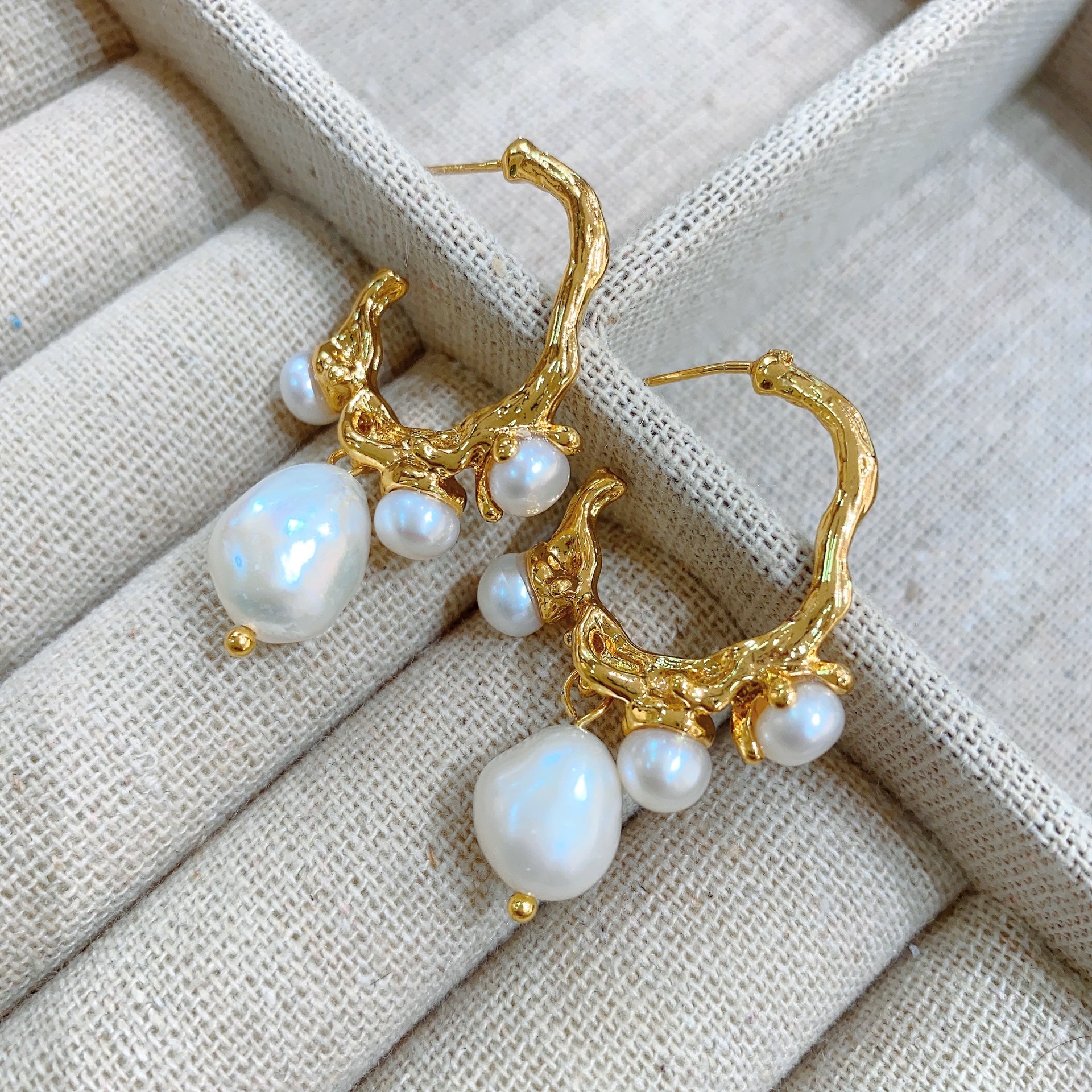 法式巴洛克淡水珍珠耳环女小众设计感高级金色欧美气质耳坠耳饰