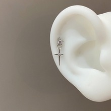 「虔诚祷告」十字架吊坠钛钢耳骨钉2024新款时尚轻奢小众设计耳饰