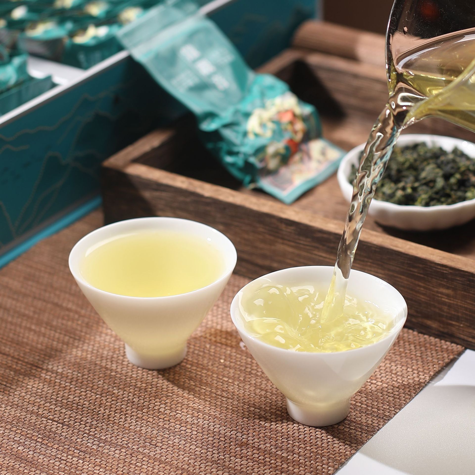 福建乌龙茶秋茶铁观音浓香型高山茶叶精美礼盒装送礼500g一件代发