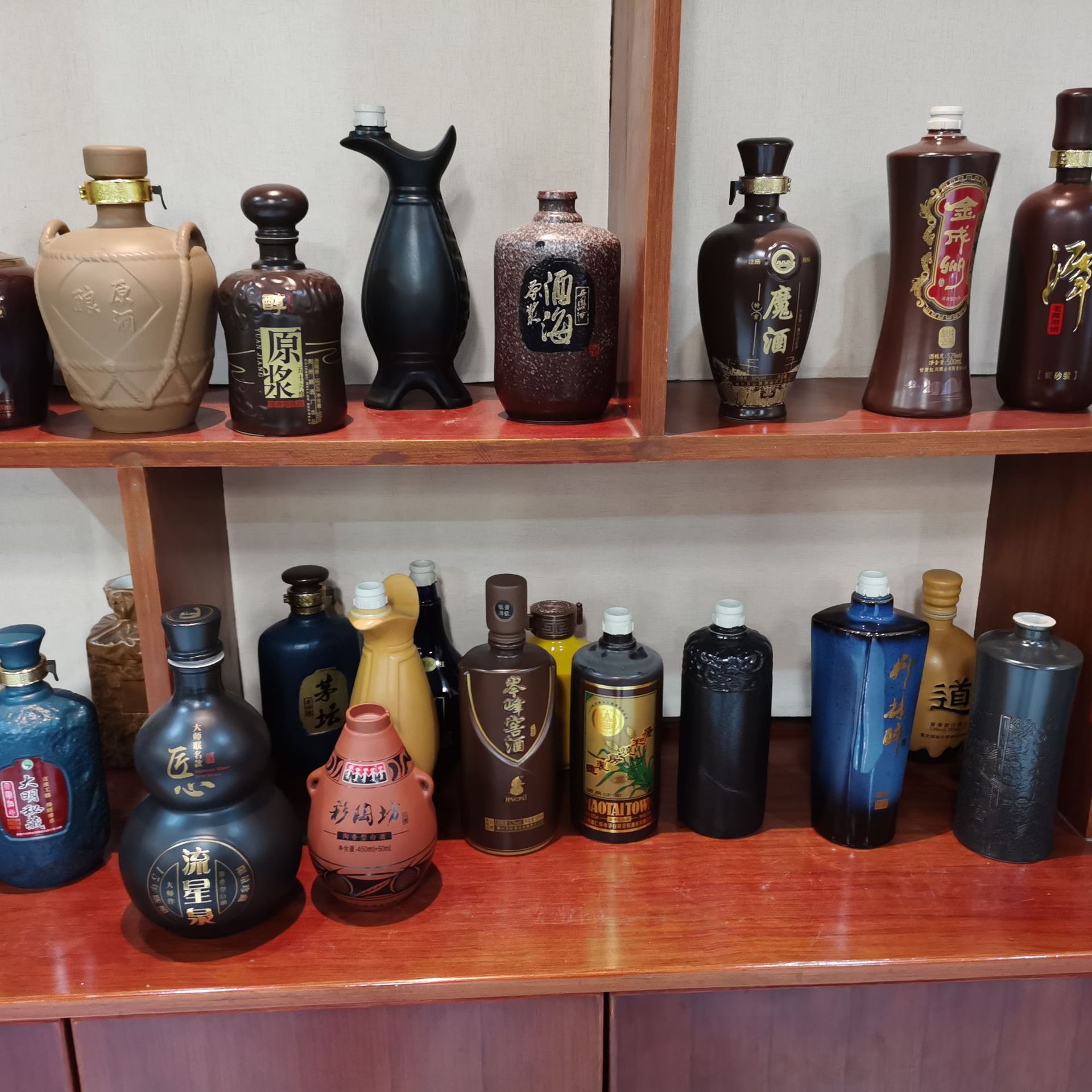 隆昌县陶都供应100ml,250ml 陶瓷礼品酒瓶土陶定制陶瓷小酒瓶