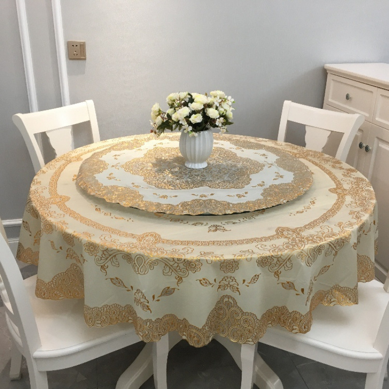 zoty中欧杨女士所住的朱家苑是一个回迁安置小区。这个陈家祠堂就位于小区的商铺位置一