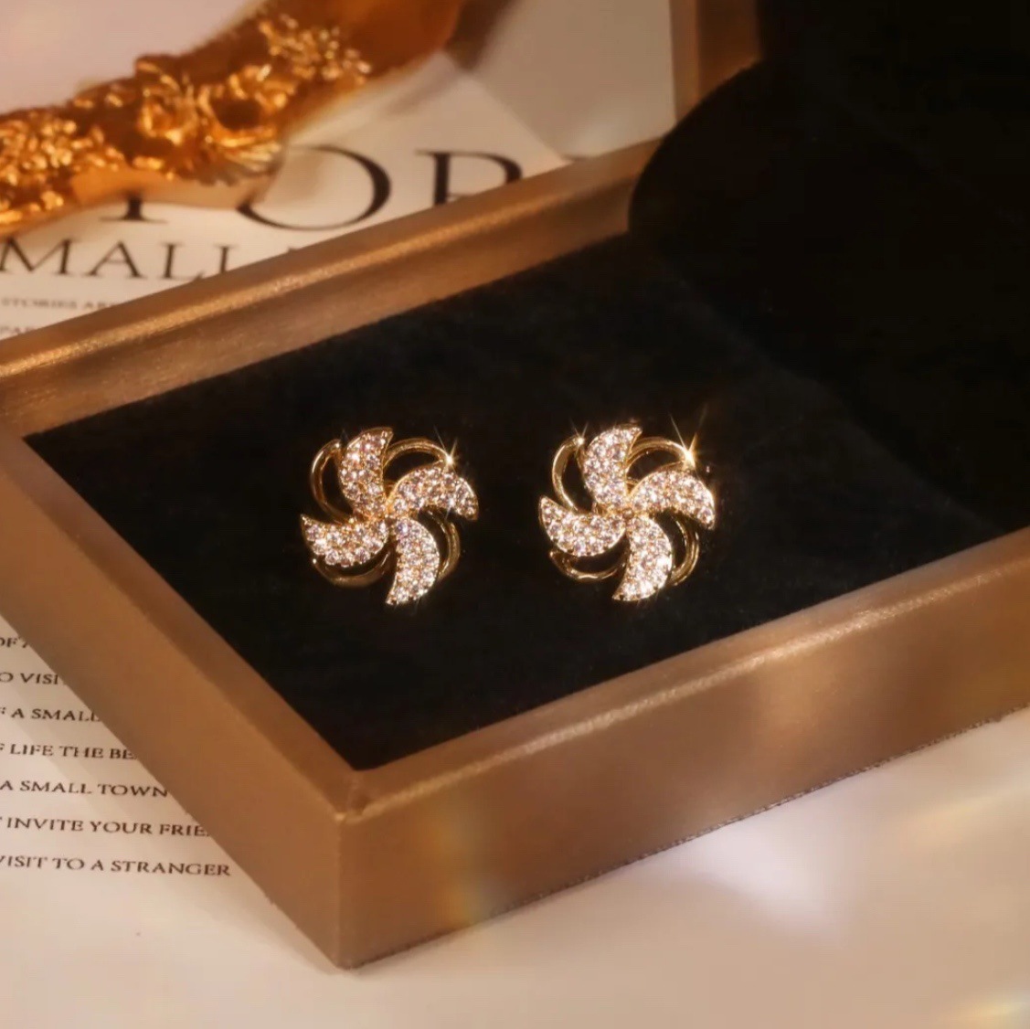 微镶锆石旋转大风车耳钉2021年抖音网红气质款高质量耳环饰品批发