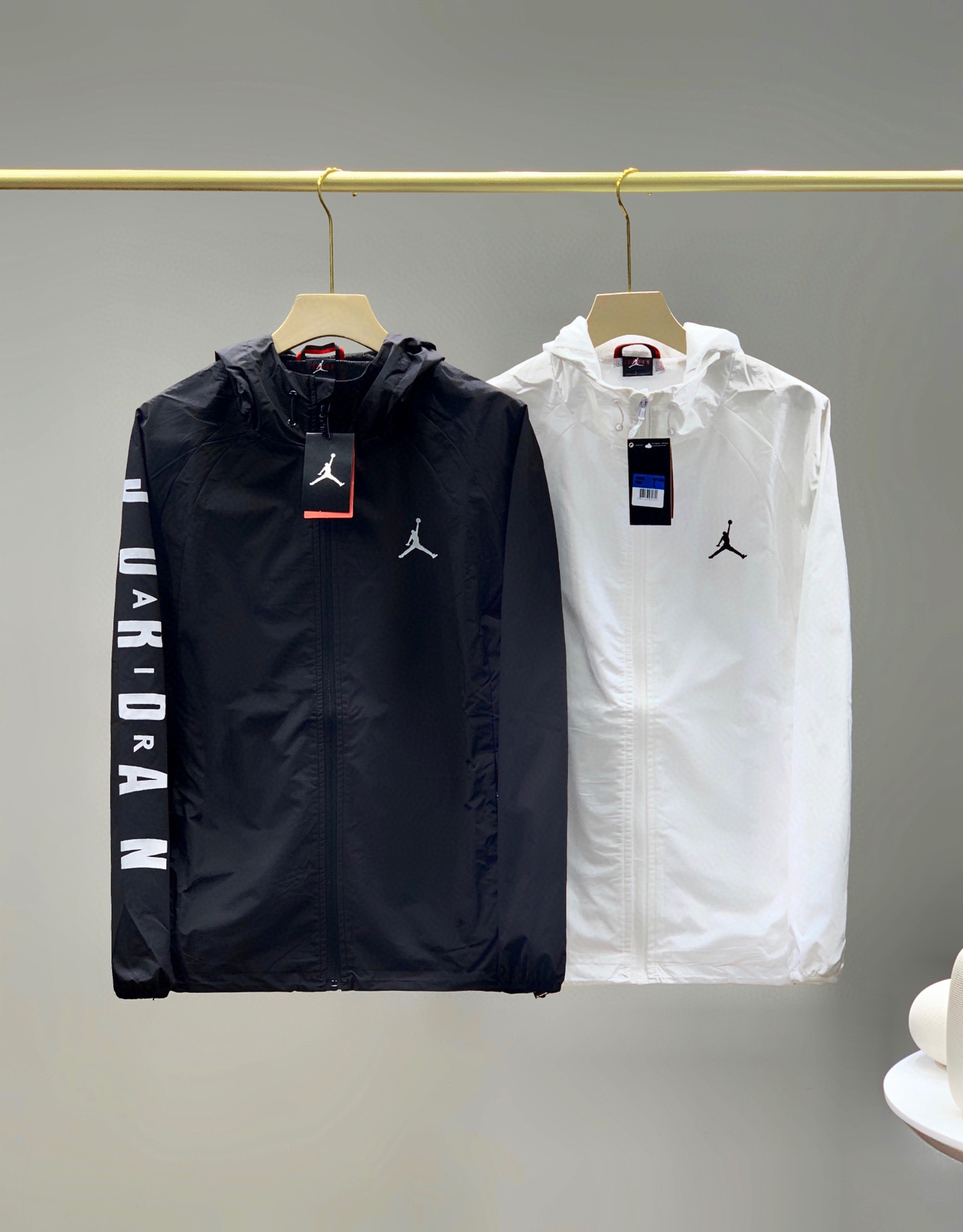 乔丹21ss秋款夹克 aj外套男舒适防风运动休闲反光梭织夹克