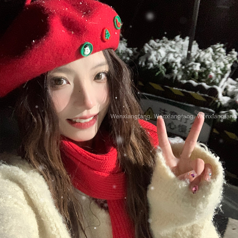 Red Christmas Beret Women's Autumn and Winter Korean Style Face-Looking Small Button Beret Painter Hat Retro Easy Matching Hat