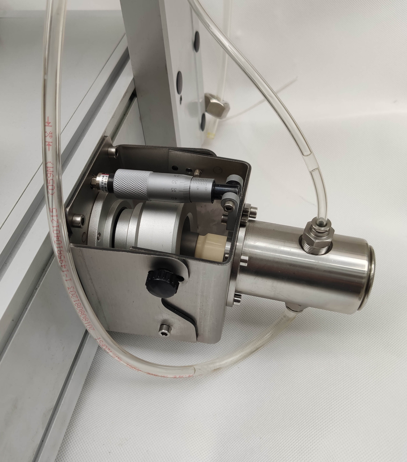 厂家直供化妆品药品饮品滴装精华液体口服液高精密陶瓷泵灌装机