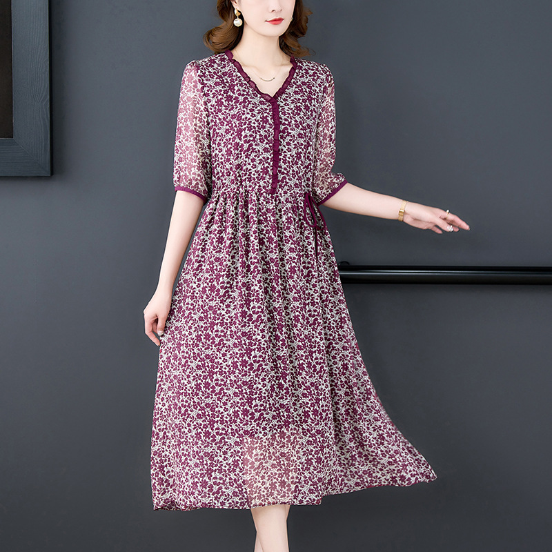 High-End Floral Dress Women's Summer 2023 New High-Grade French Style Temperament Mom Wear Large-Sized Skirt