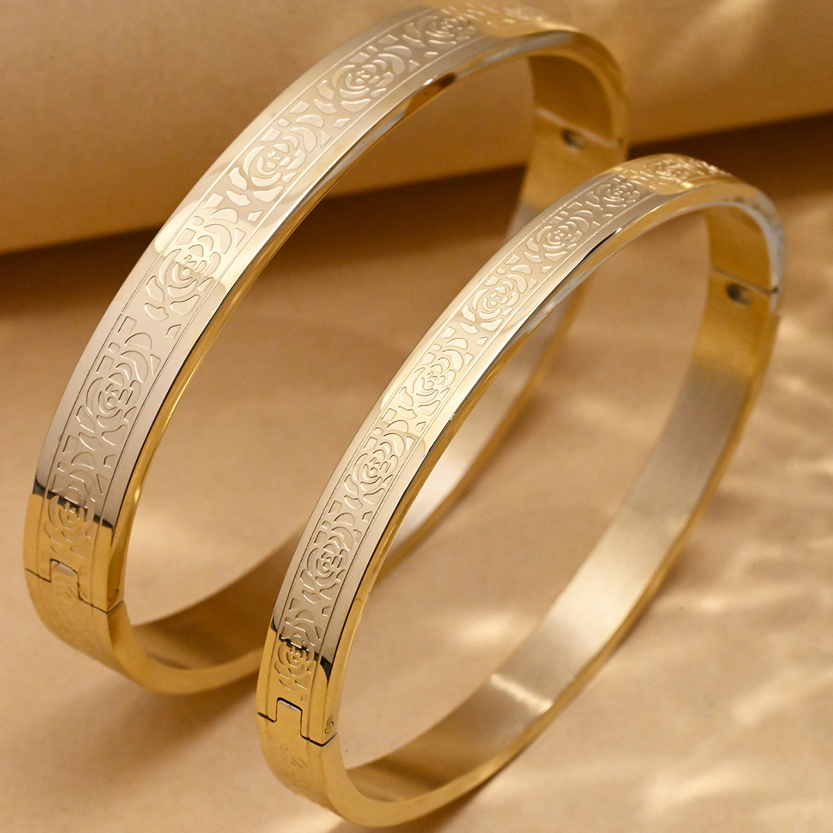 跨境热卖不锈钢茶花情侣手镯 欧美朋克潮流钛钢情侣配对手环-阿里巴巴