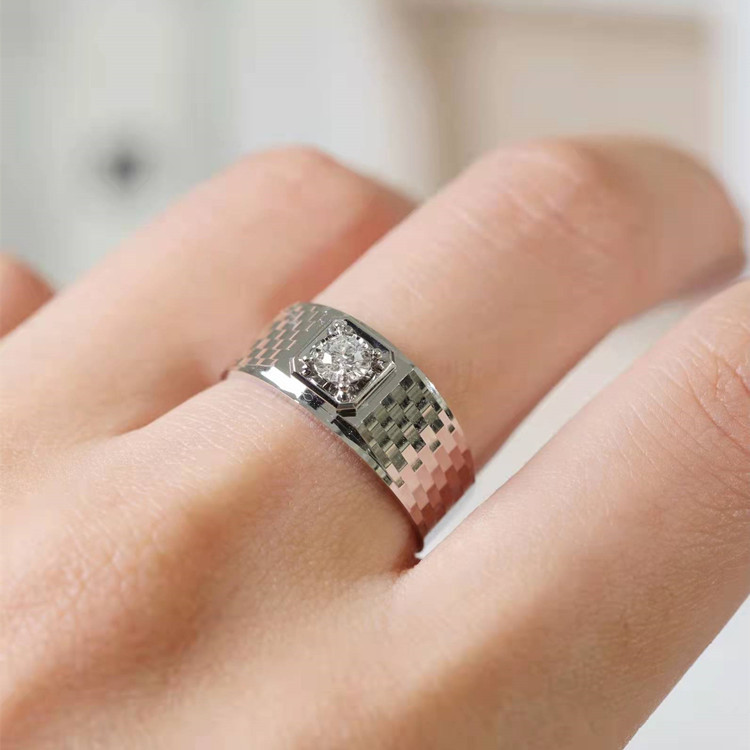 品牌方戒批发简约个性10分天然钻石男戒18k金镶南非钻石男士戒指