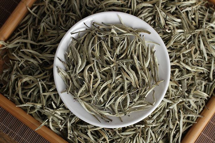 云南普洱茶 2022年白毫银针 单芽月光白(小芽)大白毫单芽 散茶