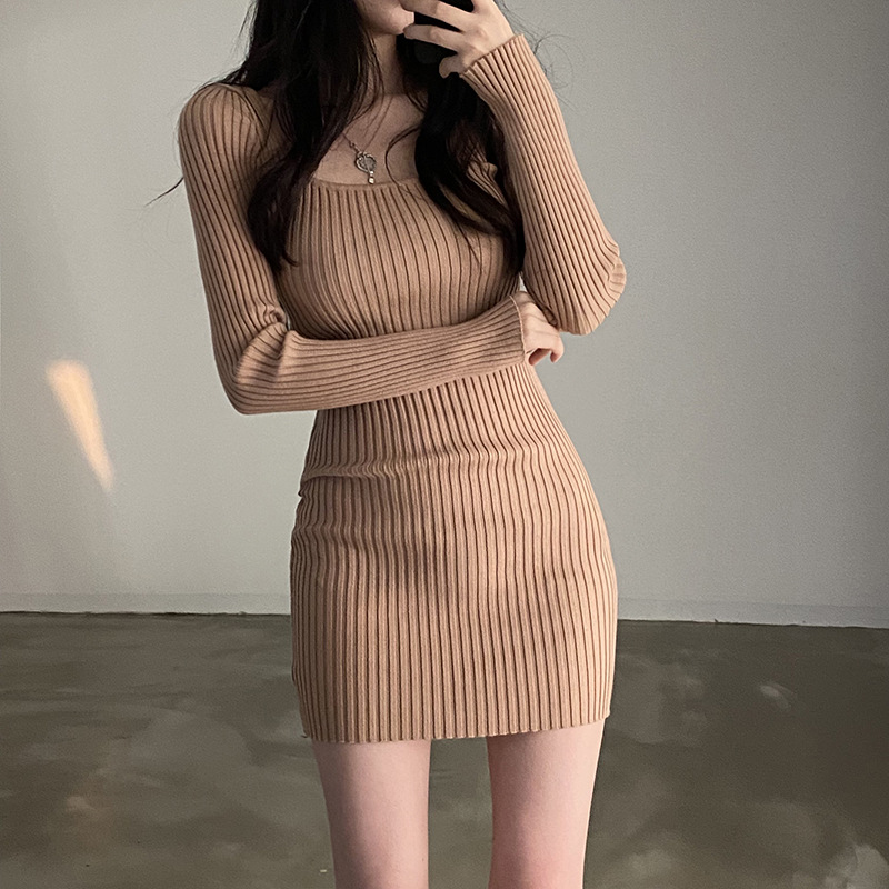 om潮人馆 纯色方领紧身短裙性感辣妹坑条针织连衣裙打底包臀裙冬
