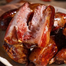 恩施排骨香肠的传统配方工艺醇香入味散养土猪肉有嚼劲