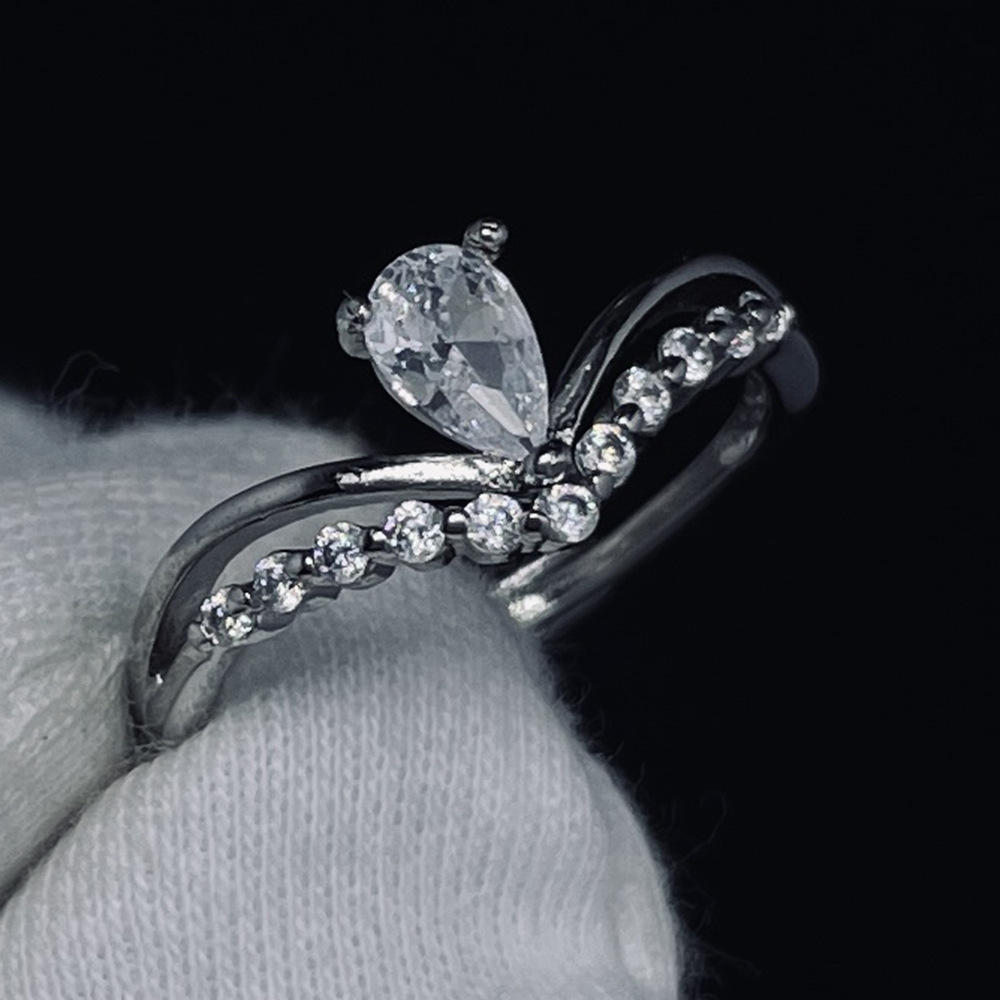 4x6水滴仿水晶碧玺色戒指高级感优雅瑞丽杂志公主皇冠造型新款