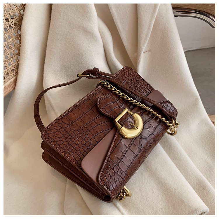 小ck包包女2021春款潮时尚百搭链条单肩斜挎包网红复古腋下小方包