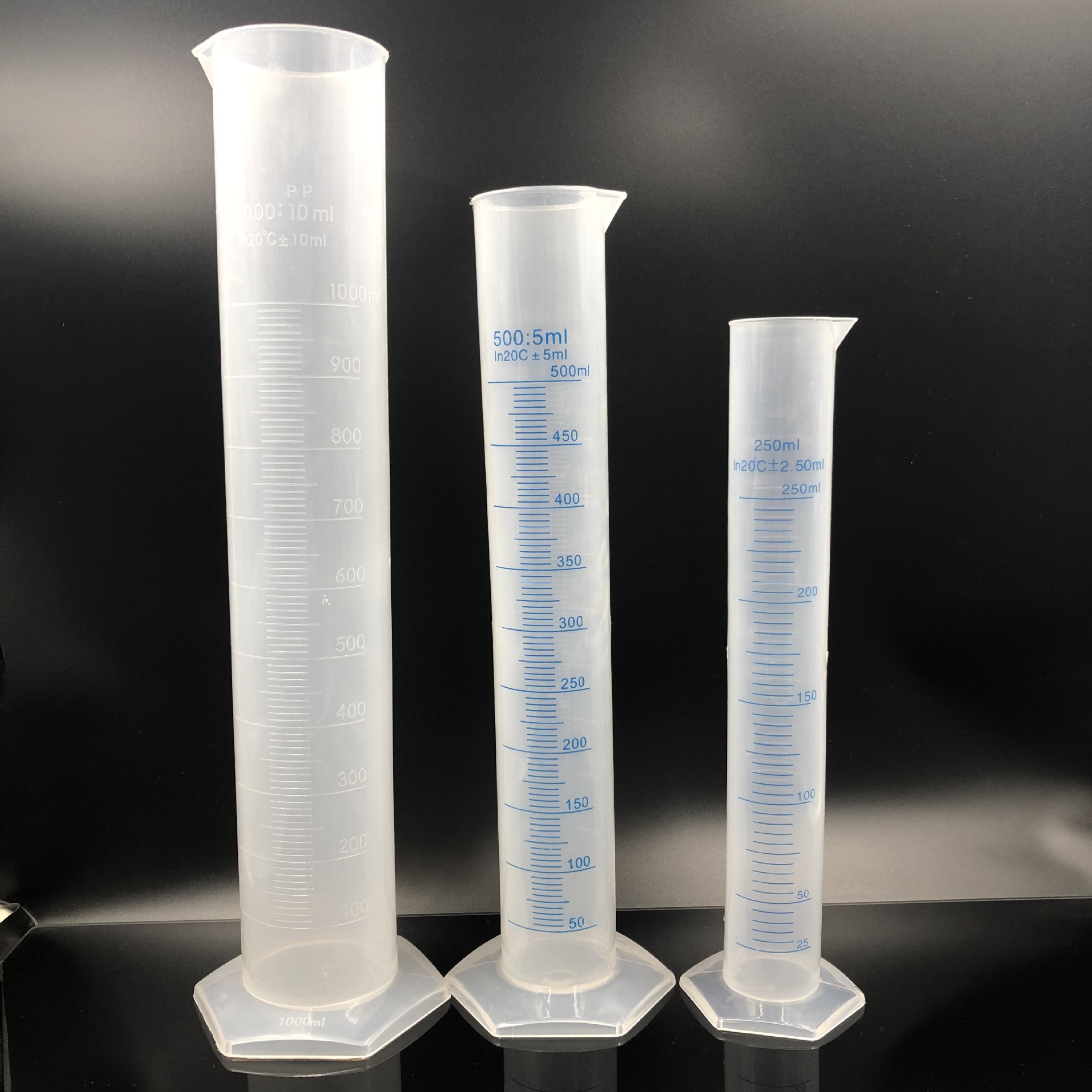 现货批发塑料量筒50ml刻度量筒pp量筒实验室用品六角塑料量筒