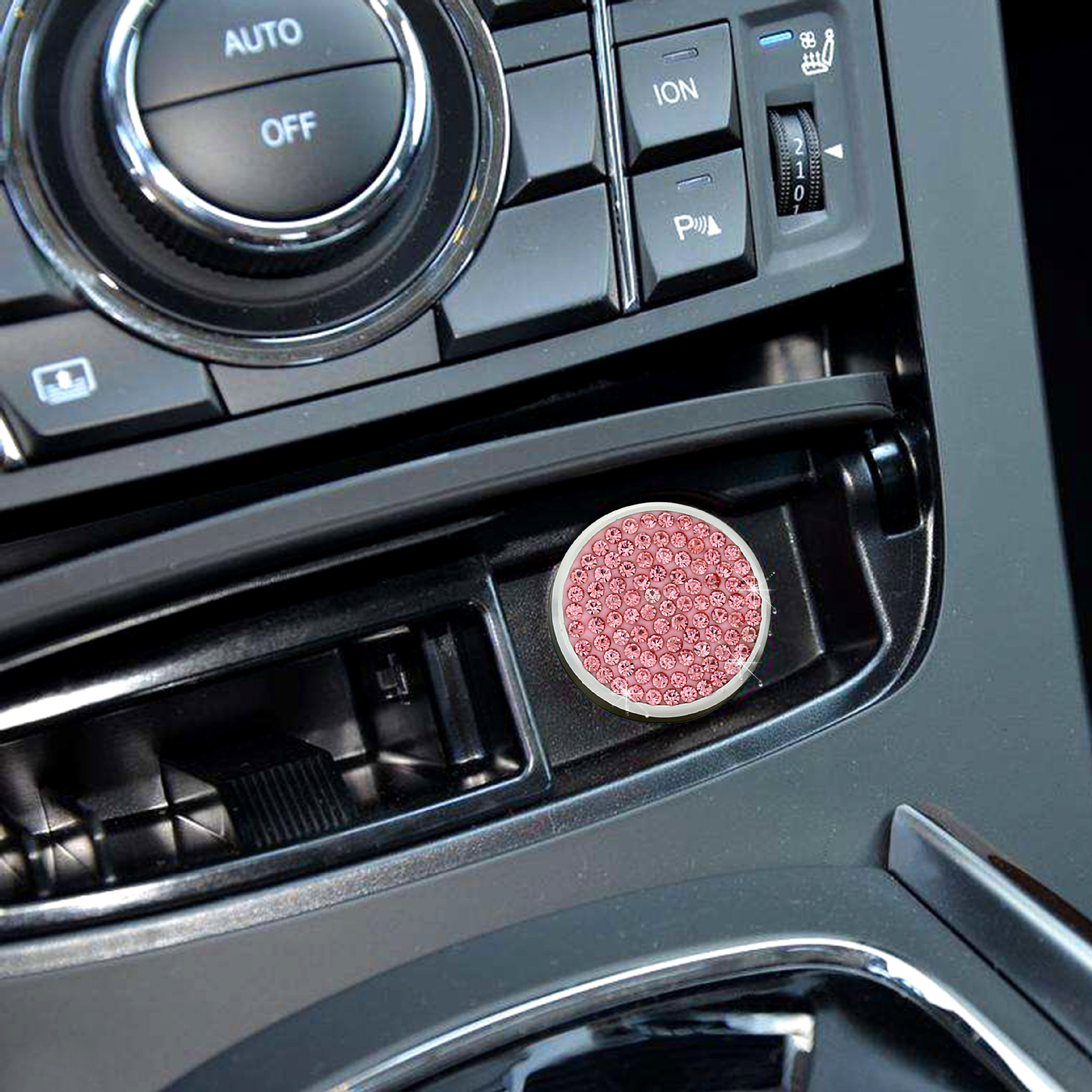 跨境汽车点烟器盖金属镶钻车用点烟器新款车载点烟器插头防尘盖女