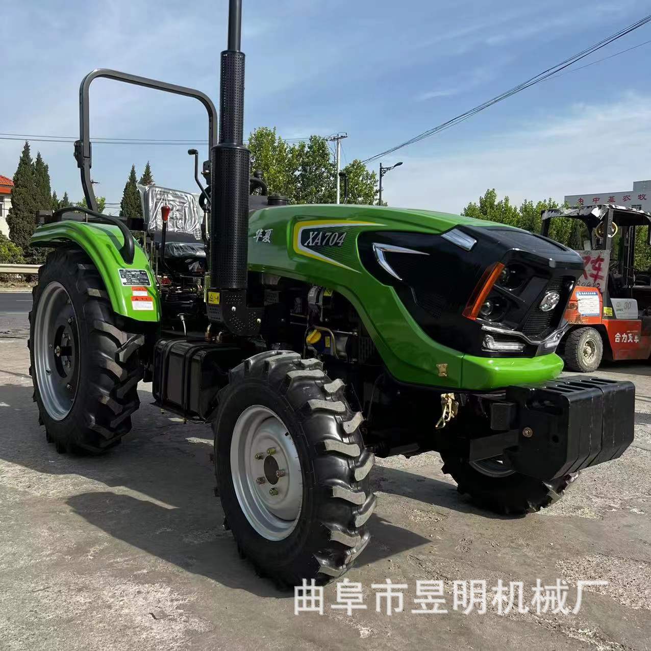 70马力农用四驱拖拉机 华夏60马力耕地犁地机 国补后提车全国联保