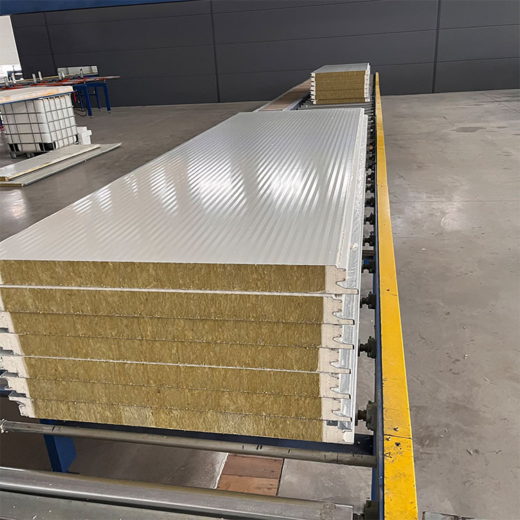 腾洋 小波纹夹心板外墙彩钢夹芯板保温净化防火岩棉复合板
