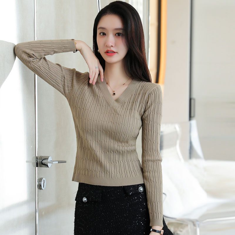 复古针织衫新款打底毛衣女短款修身V领卡其色秋季毛线衣