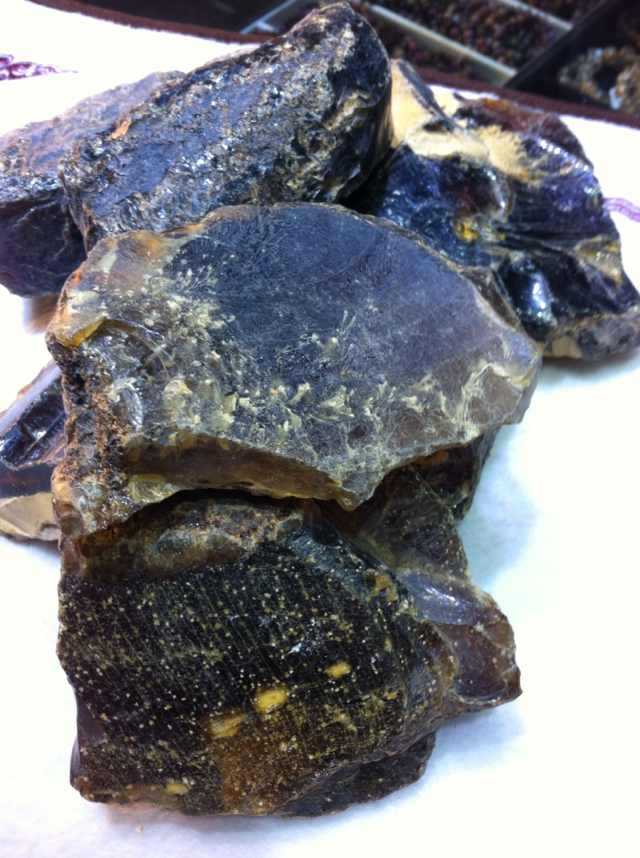 缅甸柯巴树脂 科巴脂 雕刻首饰近似琥珀原石练手料单克价昆虫标本