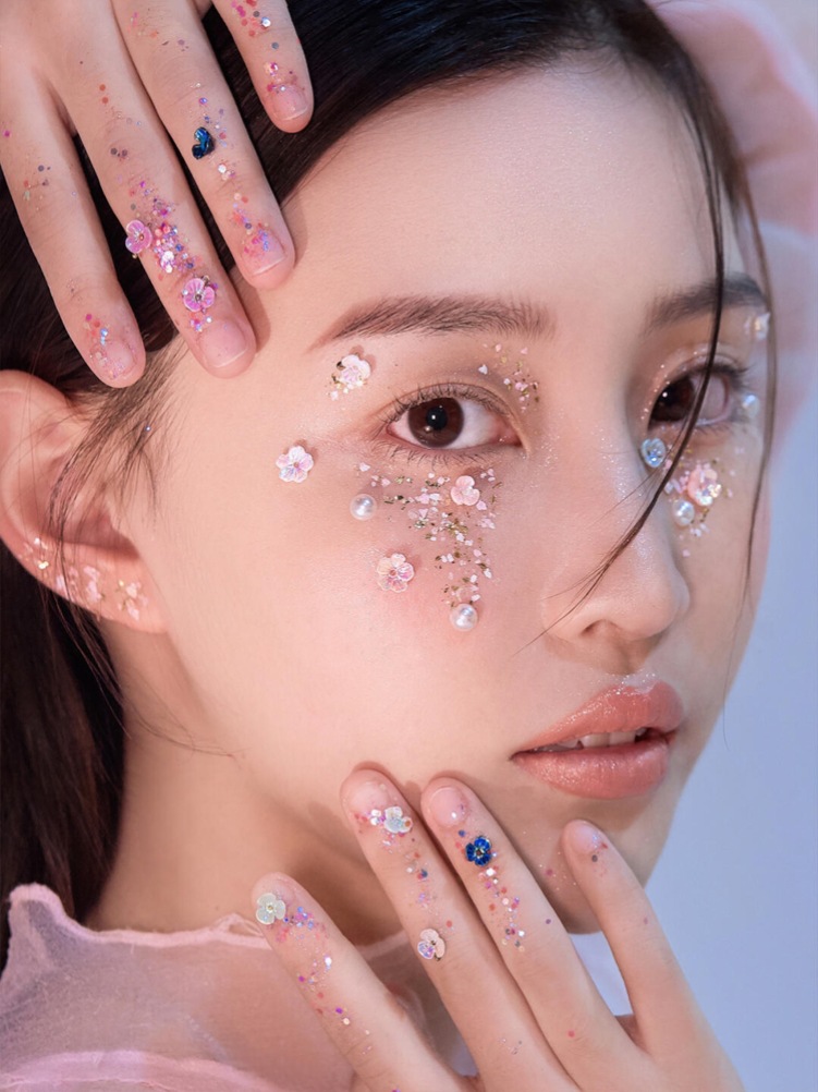 儿童化妆贴脸饰品脸上脸部眼妆配饰贴花舞台珍珠面部装饰水钻闪亮