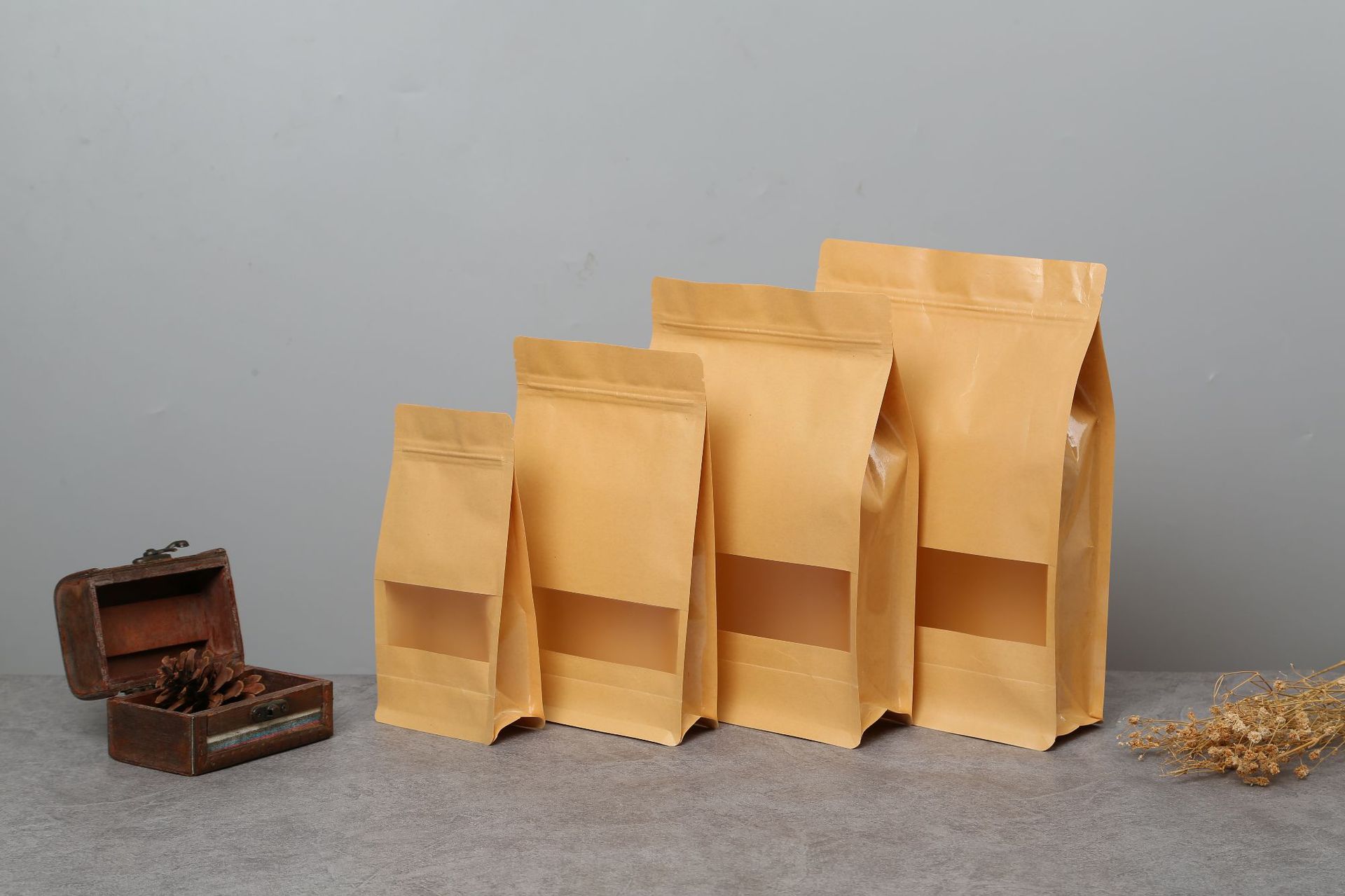 现货厂源货开窗自封袋牛皮纸干果食品密封纸袋茶叶牛皮纸袋印logo