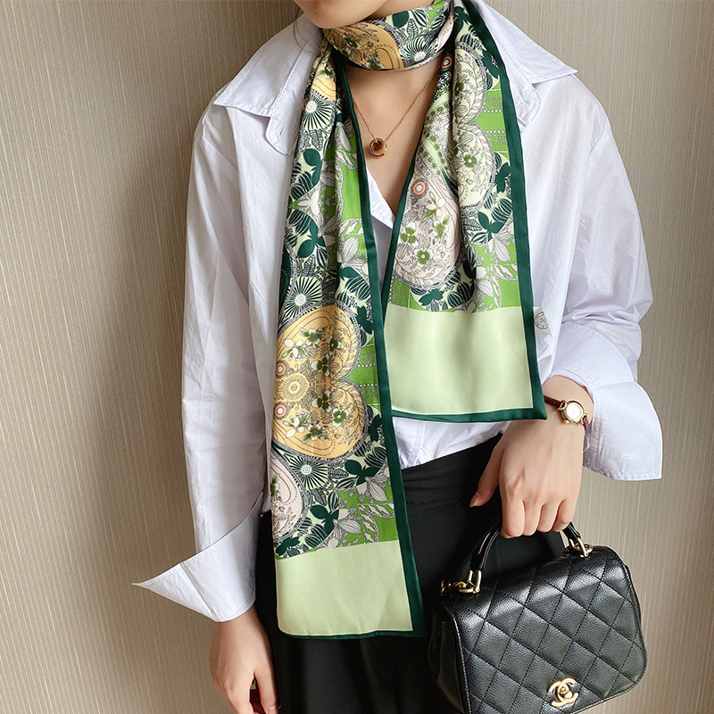 2021韩版新款时尚印花斜纹小丝巾时尚秋冬款装饰保暖围巾领巾发带