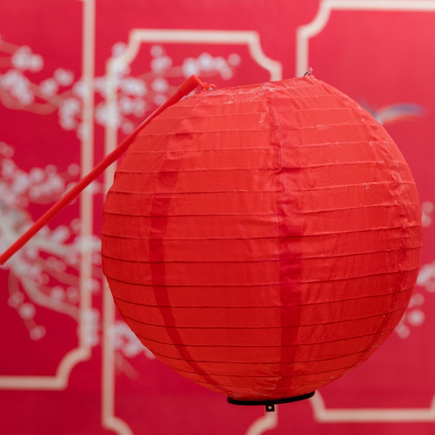 厂家直销红色灯笼过年批发春节婚宴可折叠太阳能板灯笼喜庆灯笼