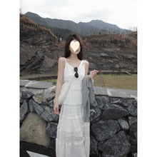 茶歇法式白色吊带连衣裙女装夏季云南旅游度假绝美超仙蕾丝蛋糕裙