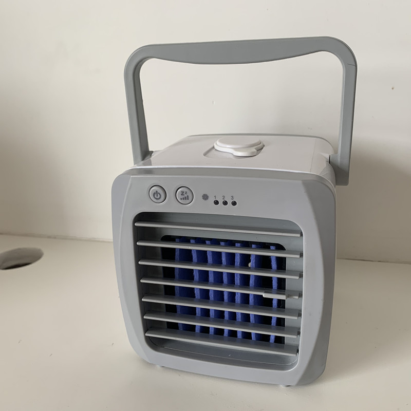 新款迷你冷风机家用桌面制冷小型空调移动加湿水冷风扇源头工厂