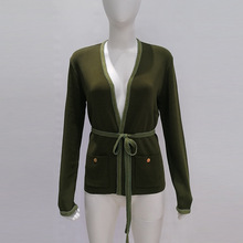 大朗毛衣工厂定制时尚优雅春秋新款军绿色V领长袖系带针织开衫女