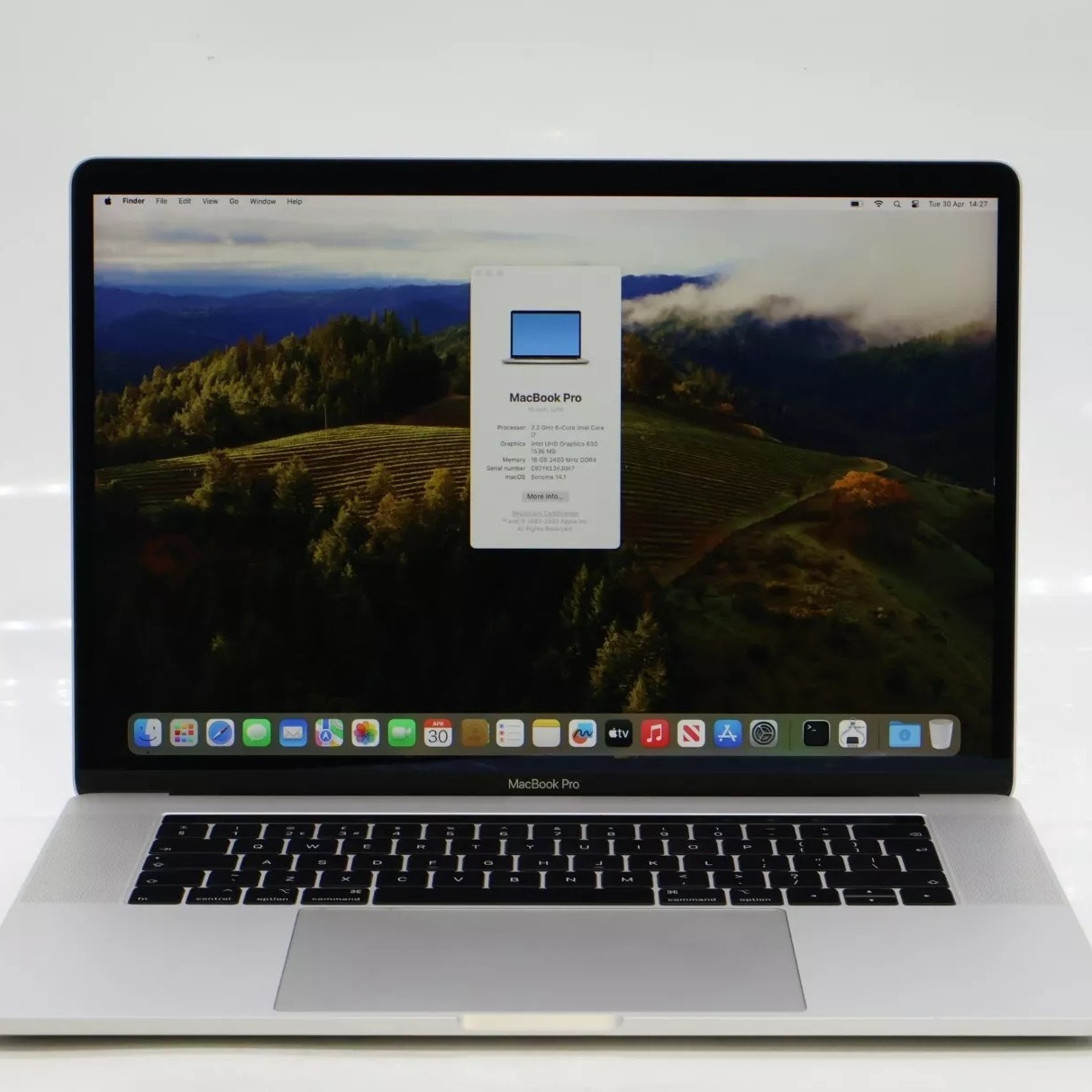 95新macbook pro a1990 2018年 15寸 i7 2.