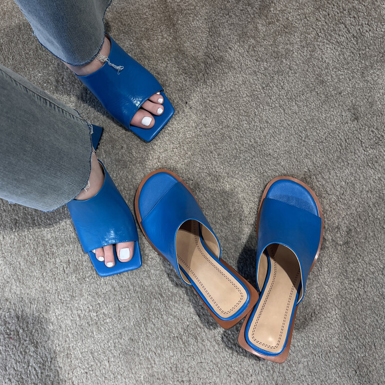 头层牛皮穆勒拖鞋女高跟凉拖鞋新品头层牛皮方头一字型粗跟女凉鞋