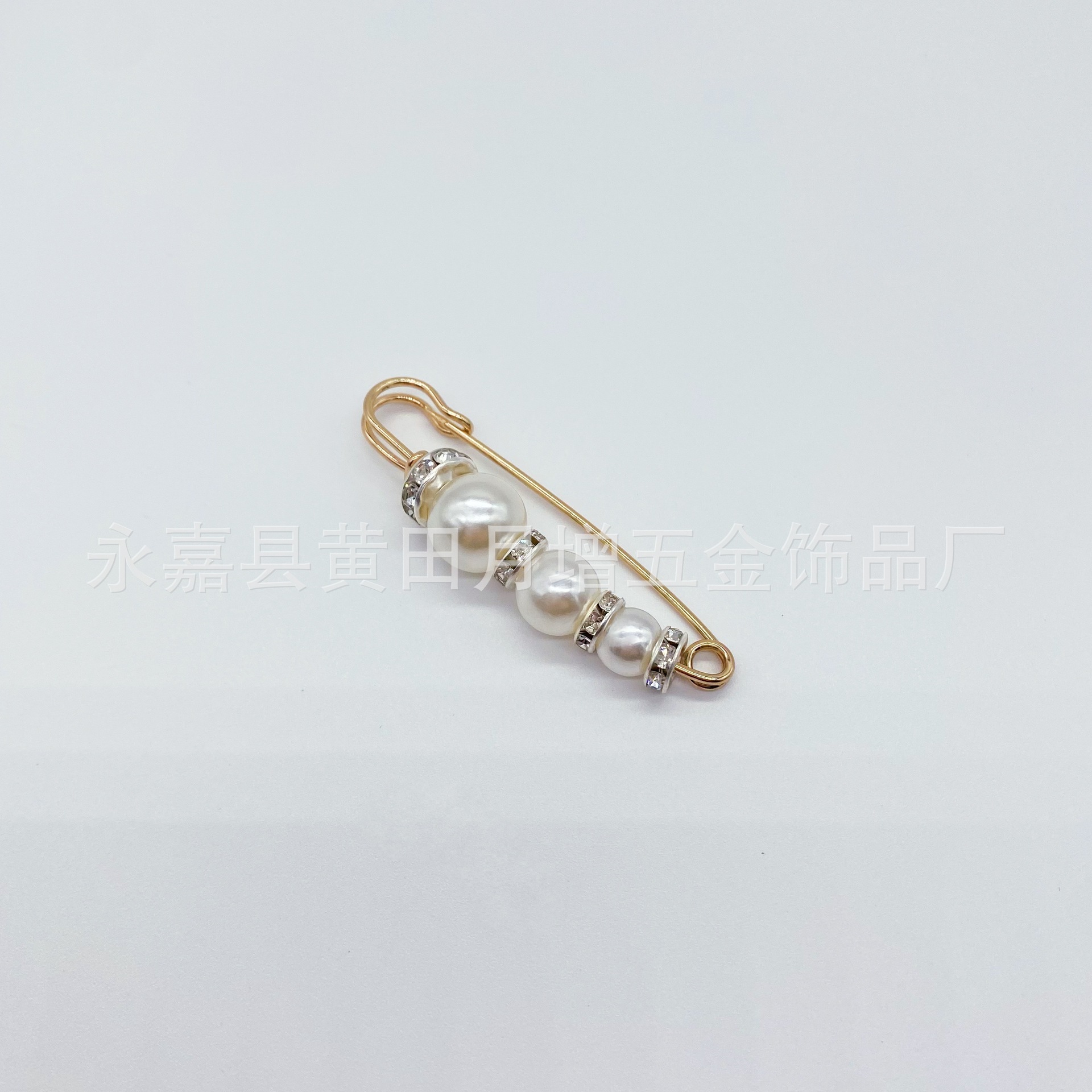 Collect Waist of Trousers Pin Accessories Fixed Clothes Waist Improvement Artifact Anti-Exposure Brooch Women's Pants Collect Belt Buckle Pin