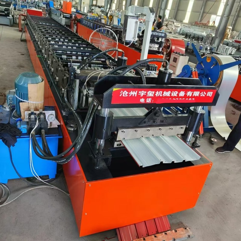 工具房设备全自动快速冲孔小房子压瓦机一机多用户外铁皮房瓦机