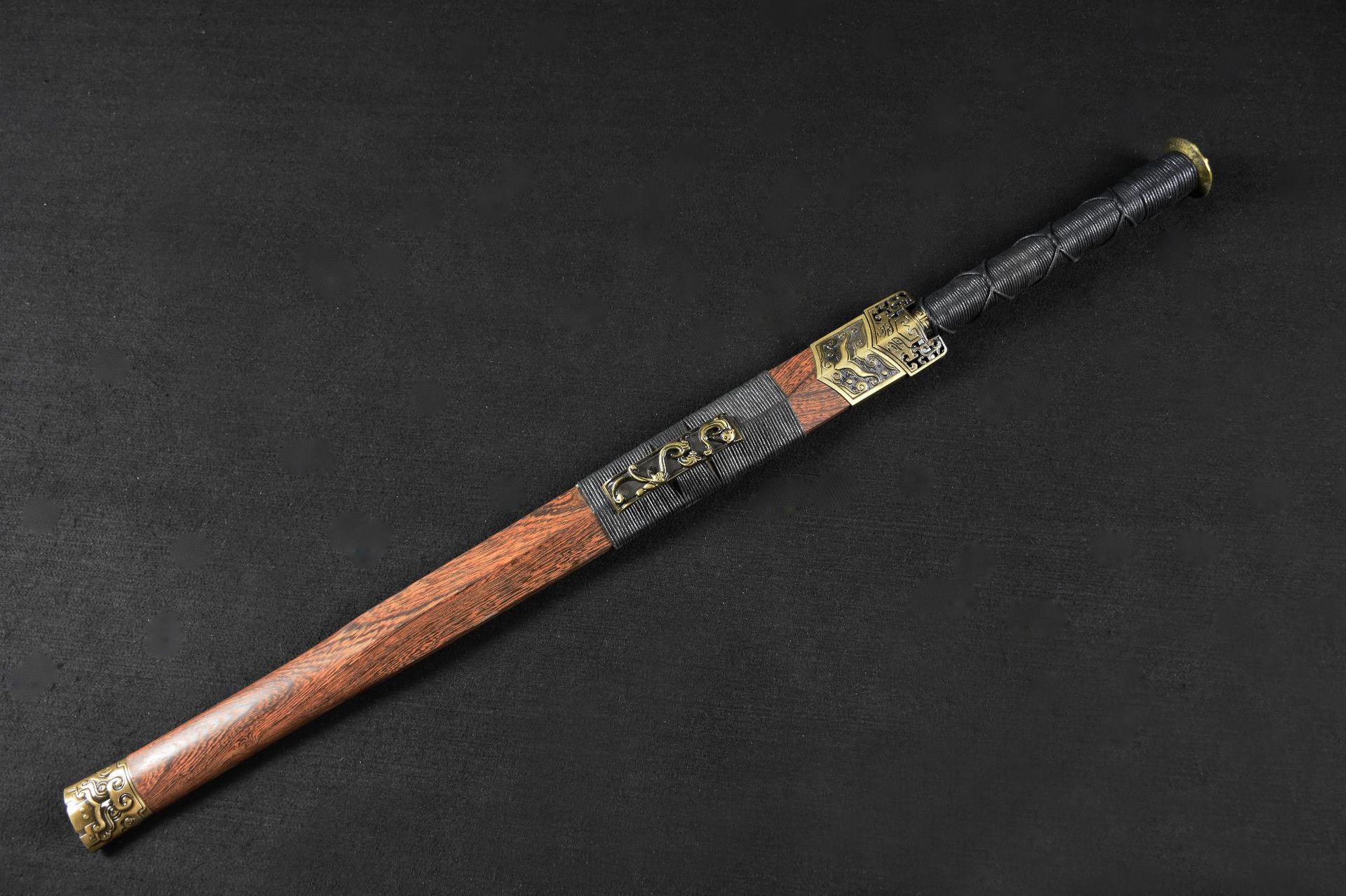 龙泉华影刀剑高碳钢剑宝剑花梨木凹槽一体长剑手工锻打汉剑未开刃