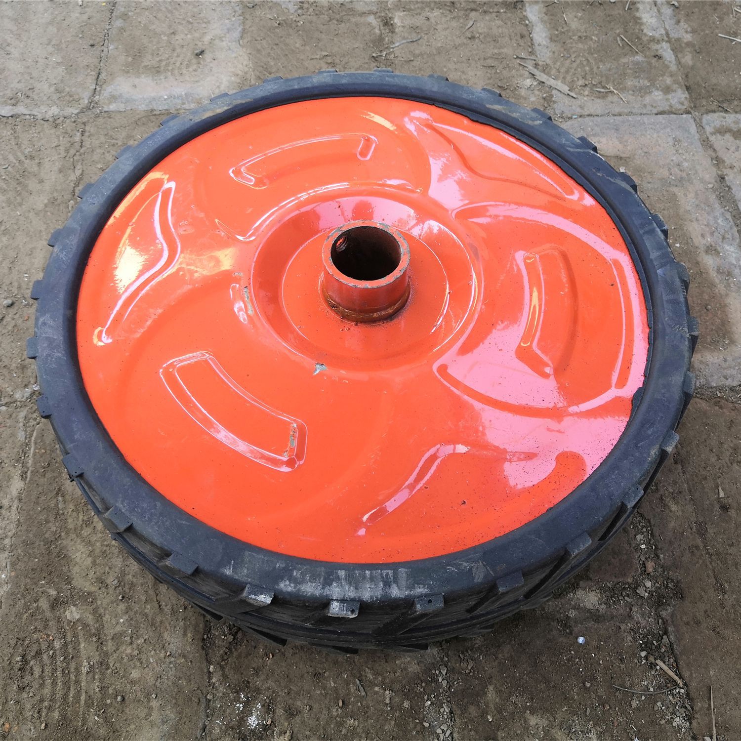 小麦播种机地轮 直径350实心 农机地轮 34圆孔农机小麦镇压轮