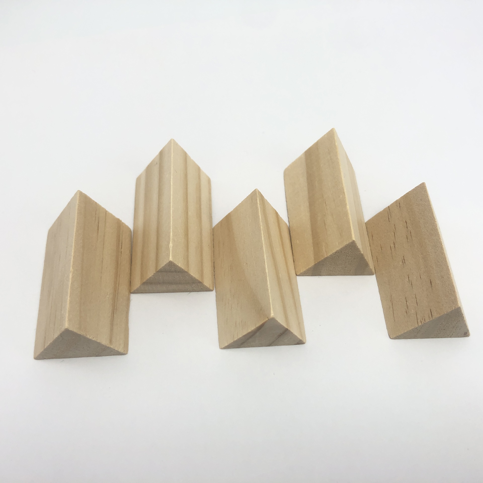 厂家松木三角体 实木三角形木块 模型长方体三角 diy异形木块木料-阿