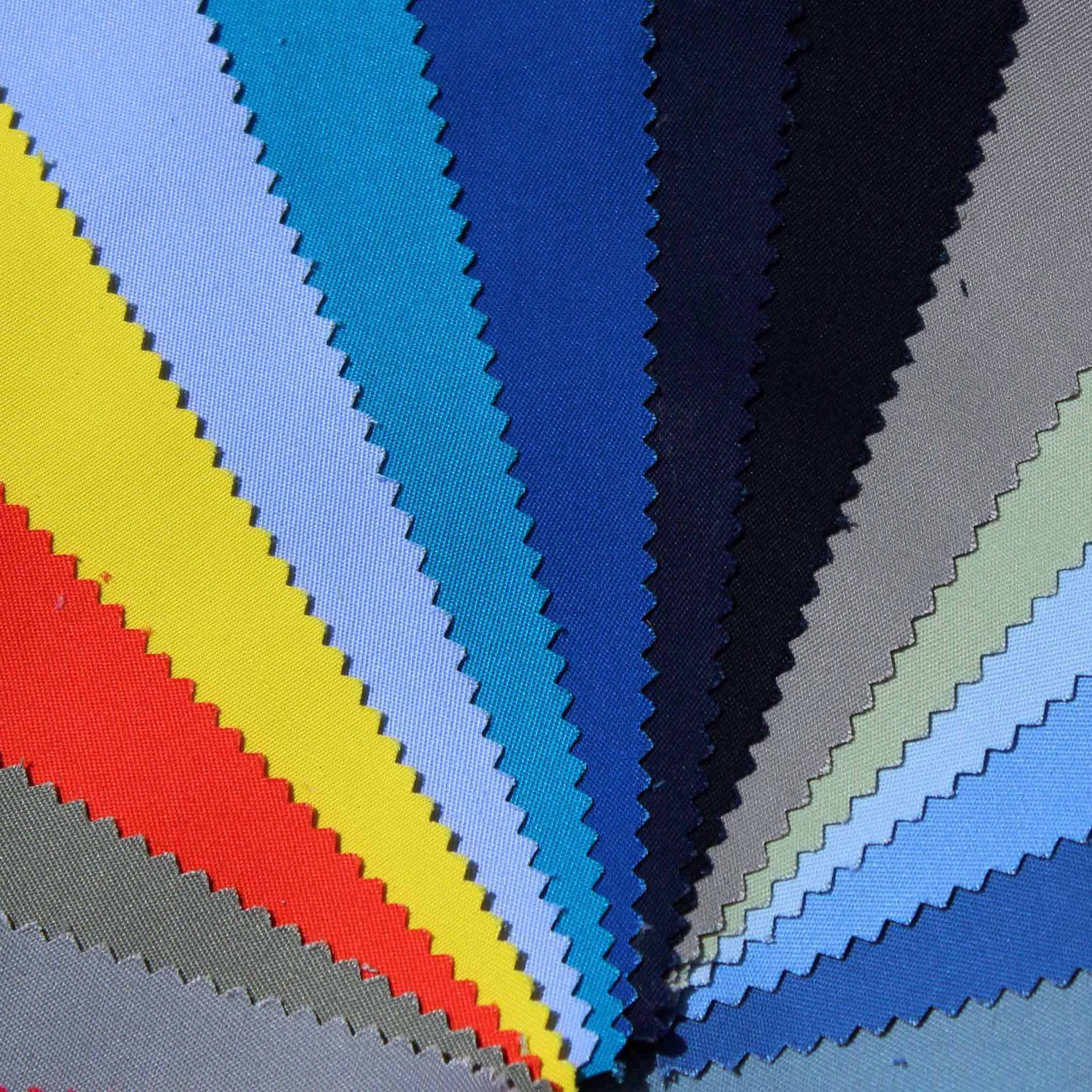 源头厂家现货涤棉tc弹力纱卡斜纹面料 工作服工装制服面料染色布