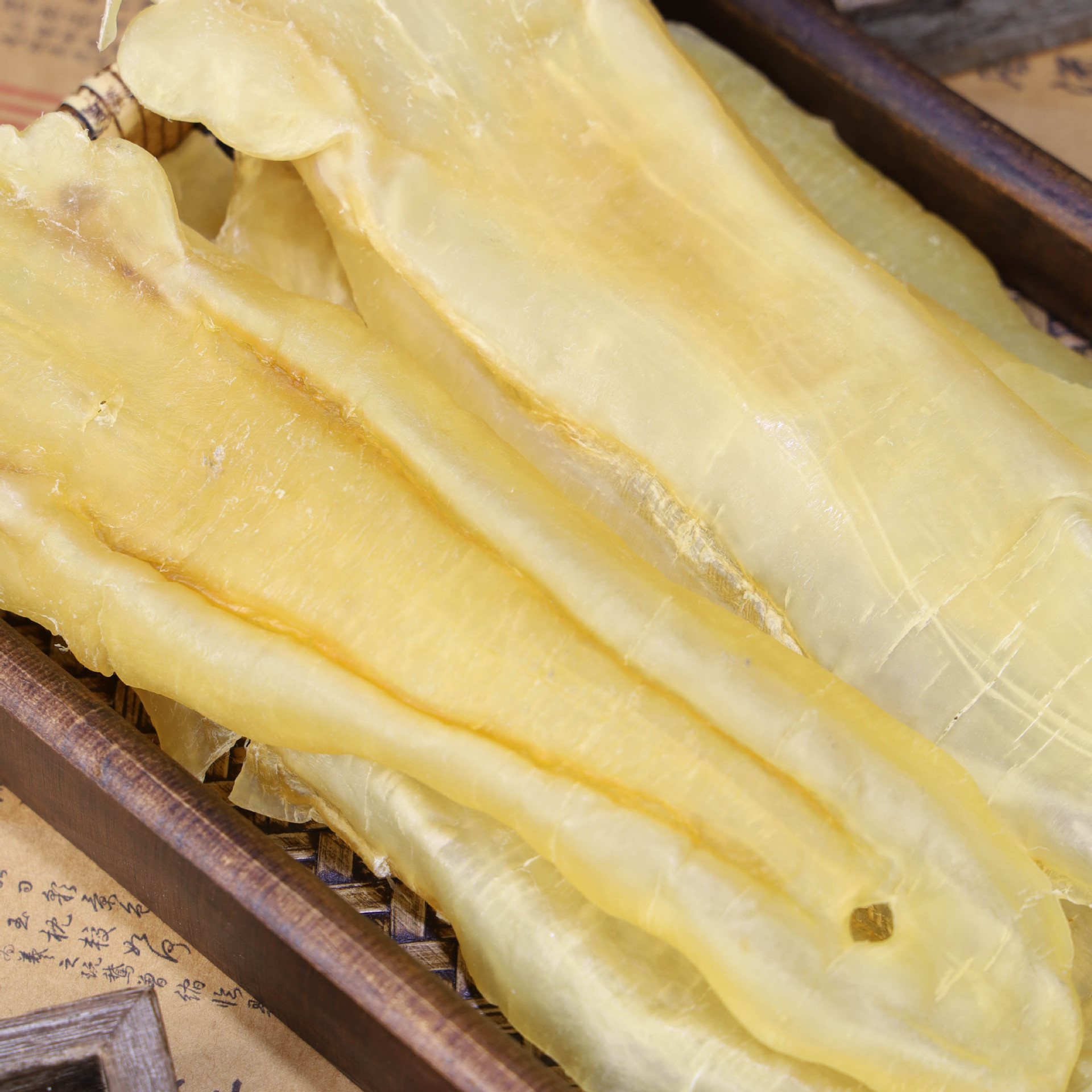 苏里南北海公肚 公鱼胶 鳘鱼肚 高品质鱼胶 干制鱼肚代理微商代发