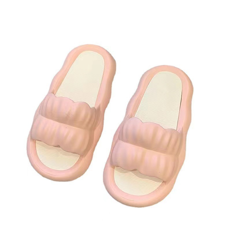 Summer Internet Celebrity New Slippers Women's Petal Korean-Style Sandals Ins Lightweight Non-Slip Wear-Resistant Platform Slip-on Shoes