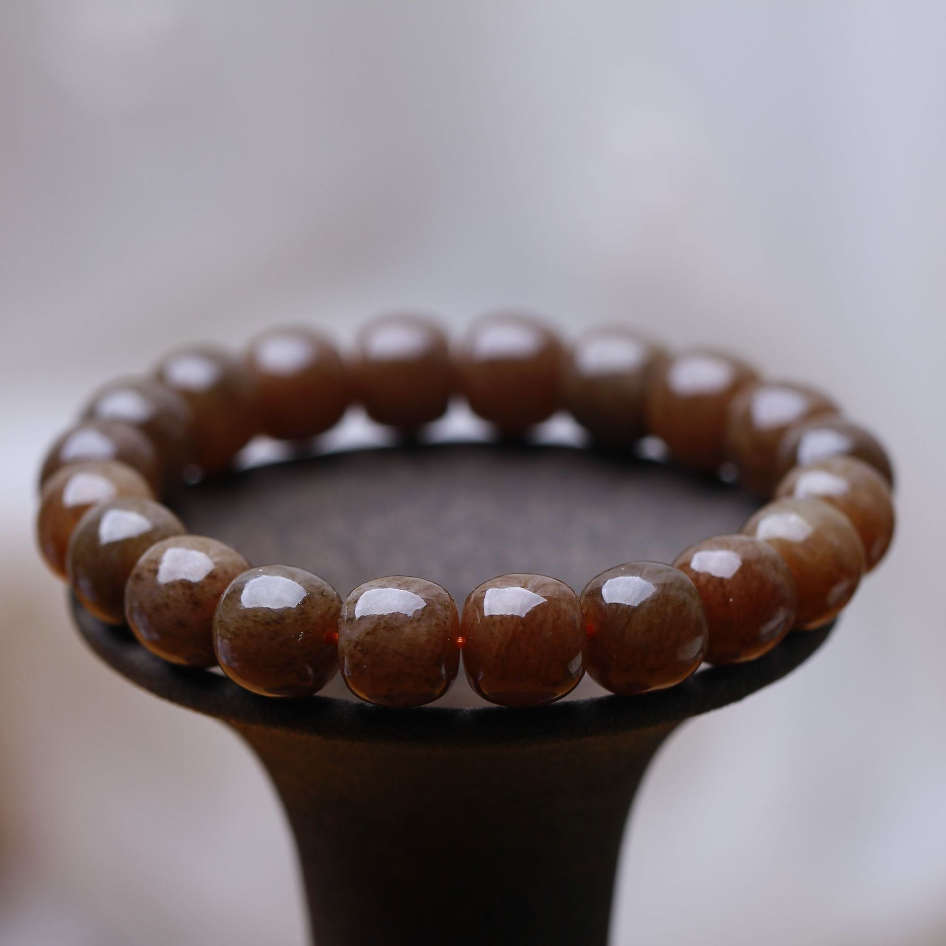 天然和田玉手串糖料老型珠素款男女时尚单圈玉石手链供货厂家批发