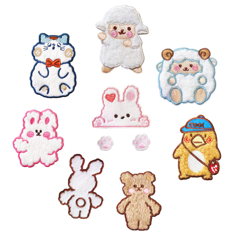 卡通图案电脑绣花章服装辅料补丁贴定做电脑绣花长颈鹿卡通刺绣布贴