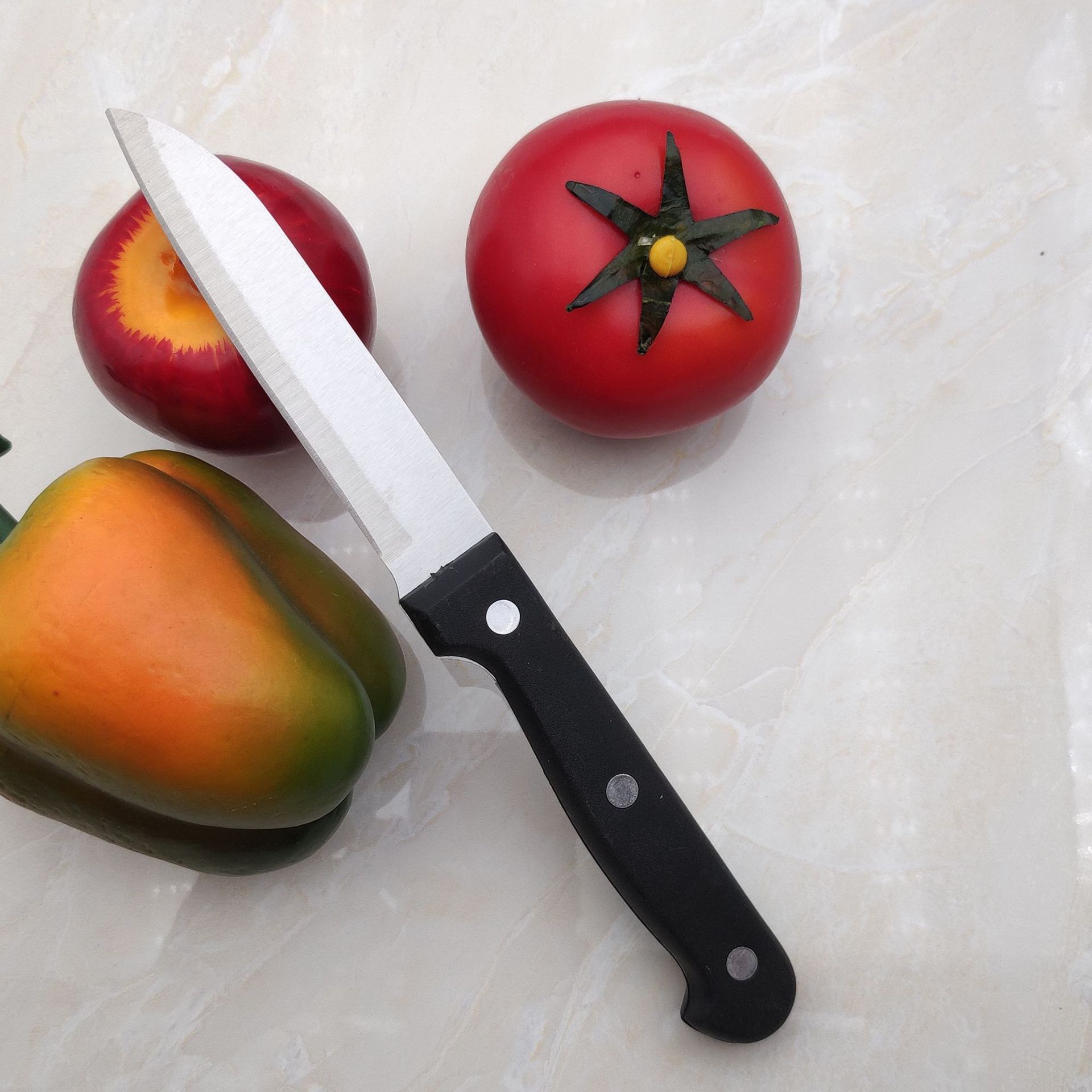 厂家批发 不锈钢黑柄水果刀 简约家用小刀 塑料柄瓜果刀 削皮刀