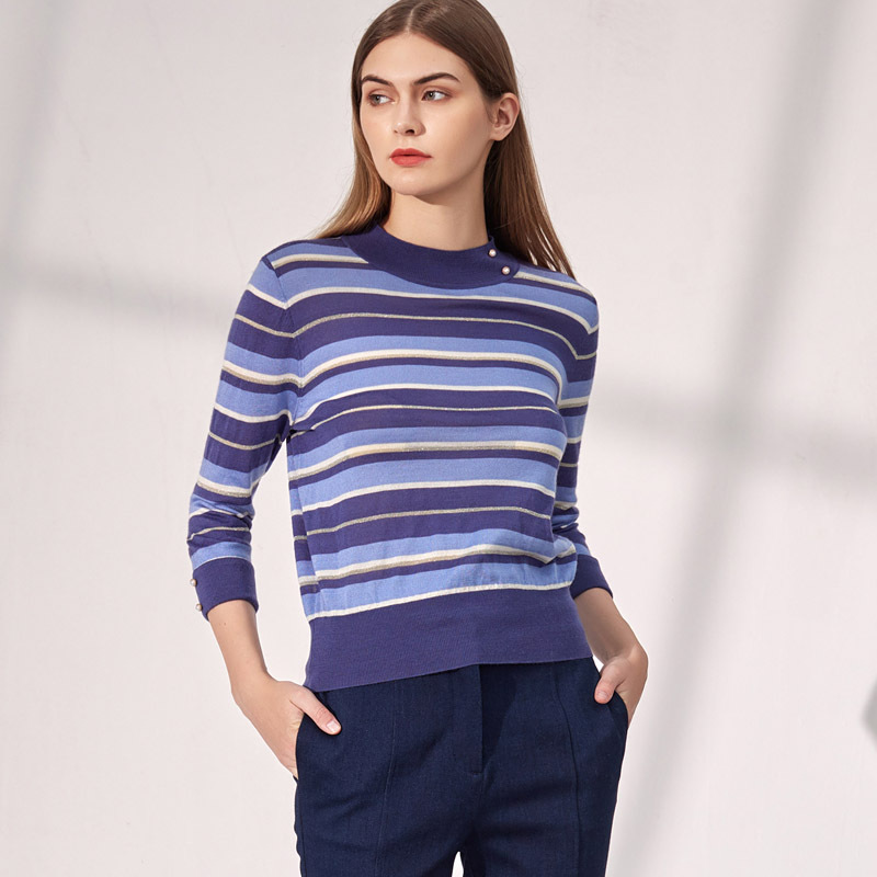 圆领纽扣修身撞色横条纹收腰彩条蓝色羊毛长袖毛衣2023秋新款女装