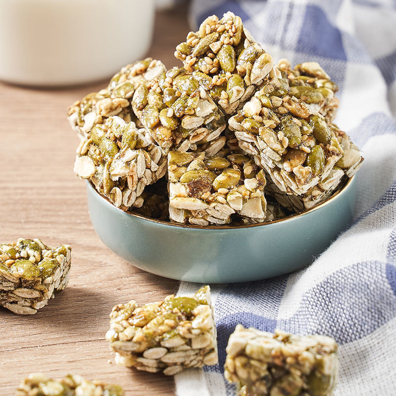 手工现做南瓜子酥原味好吃沙琪玛传统糕点袋装净含量坚果切糕工厂