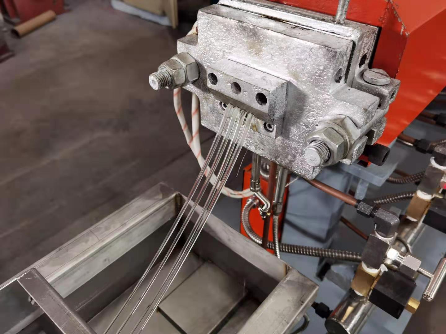 35平行双螺杆挤出造粒机 现货一台