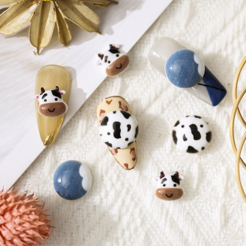 新品小牛牛美甲贴奶牛套装小红书网红立体彩绘动物卡通指甲装饰钻